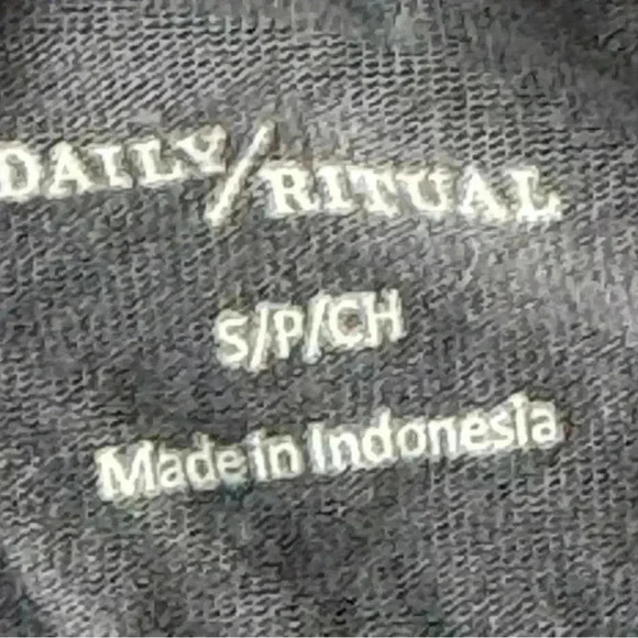 Daily Ritual Women's Jersey Standard-Fit Short-Sleeve Scoopneck Dress - Picture 6 of 9